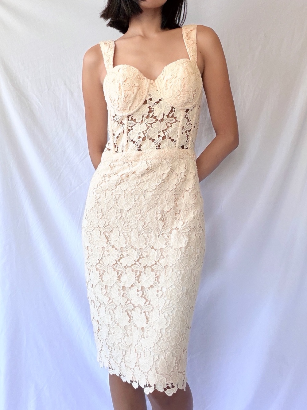 cream bodycon midi dress Marciano | Dresses | Marciano By Guess Luca Lace Corset Bustier Us 2 Eu 38 slot:12:30pm Long Sleeve Draped Detail Dress_For_Photoshoot Bandage midi Slight Stretch